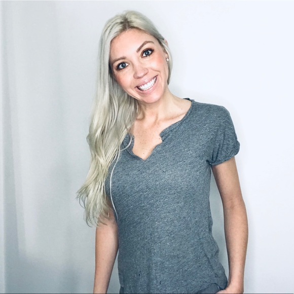 Madewell Tops - Madewell // Heather Gray Short Sleeved Tee